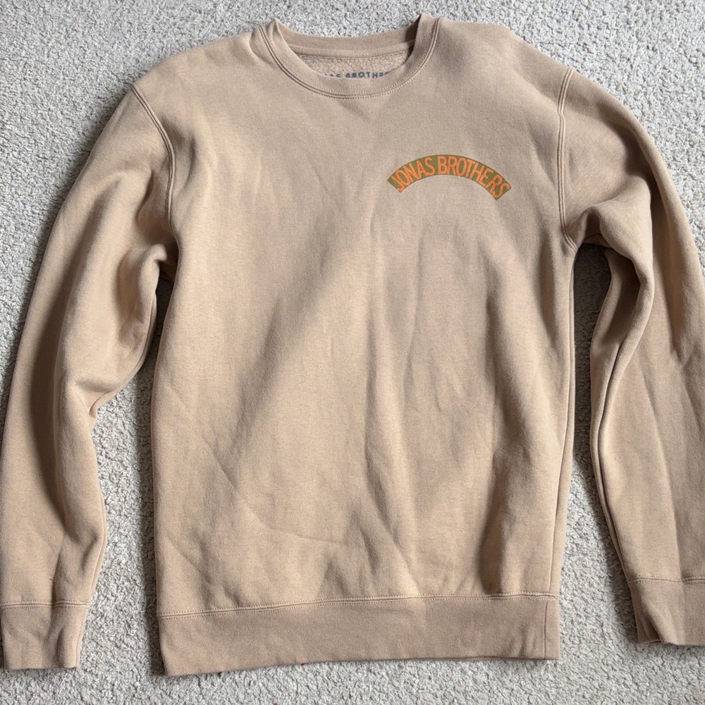 Jonas Brother Tan Crewneck Sweater Women’s Size Medium Bell Centre